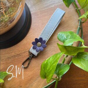 Handmade Beluga Grab Strap!